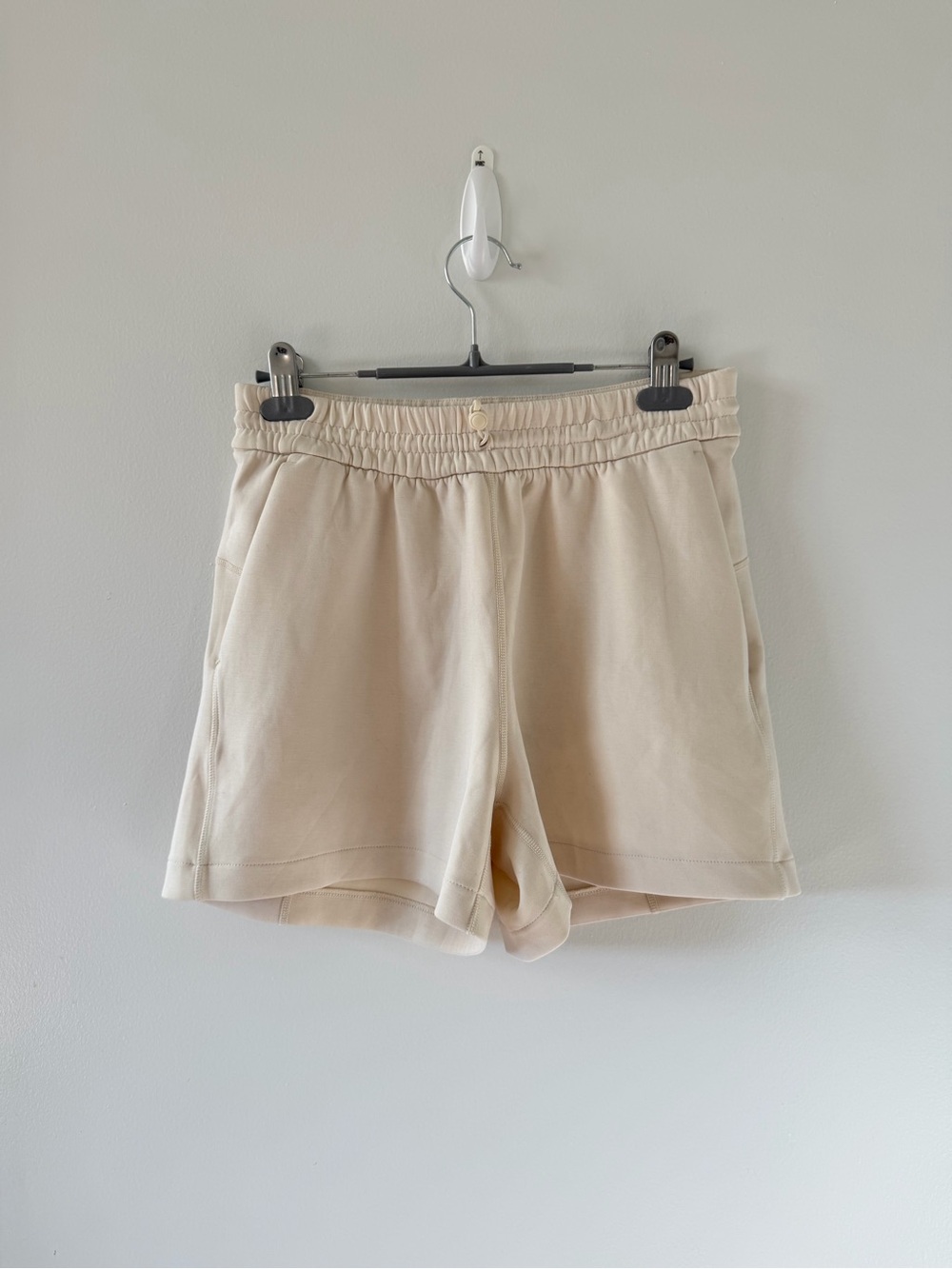 Cream White Women's Lounge Shorts Size 6